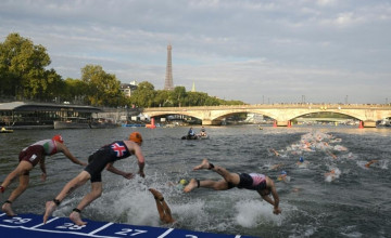 E. coli szennyezetség miatt elmaradhat az olimpiai triatlon úszóverseny a Szajnán