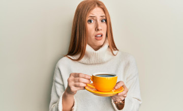 Ezeket tüneteket  minden rendszeres kávéfogyasztó ismeri - de van rámegoldás is!
