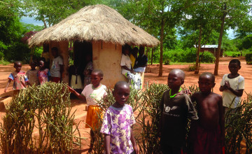 Magyar orvosok Afrikában -  Épül az ugandai egészségügyi központ
