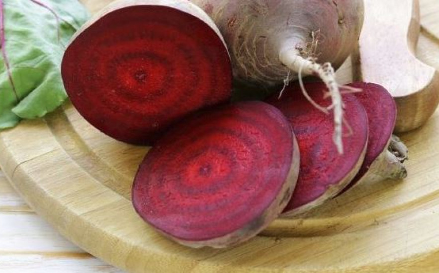 Aki nyers céklát eszik, a vizelet színéből megtudhatja a gyomorsav erősségét
