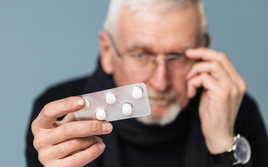 Az egészséges idős embereknek inkább árt, mint használ a naponta szedett aszpirin!