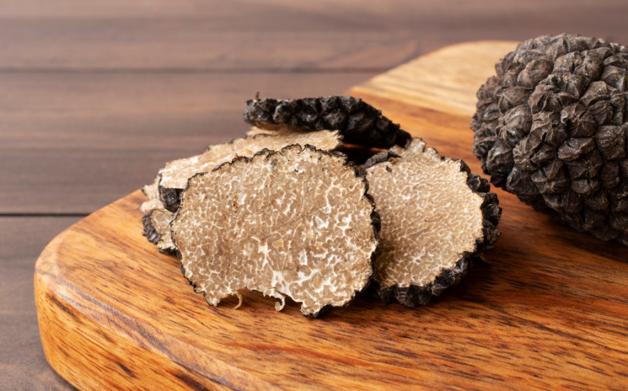 Az ókor afrodiziákuma, napjaink aranyárban mért ínyencsége! Miért ilyen drága a szarvasgomba?