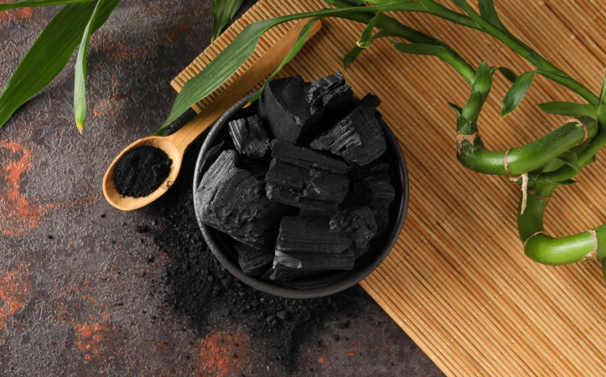 Mire jó a bambusz szén? Víztisztítás, szagtalanítás és bőrápolás természetesen