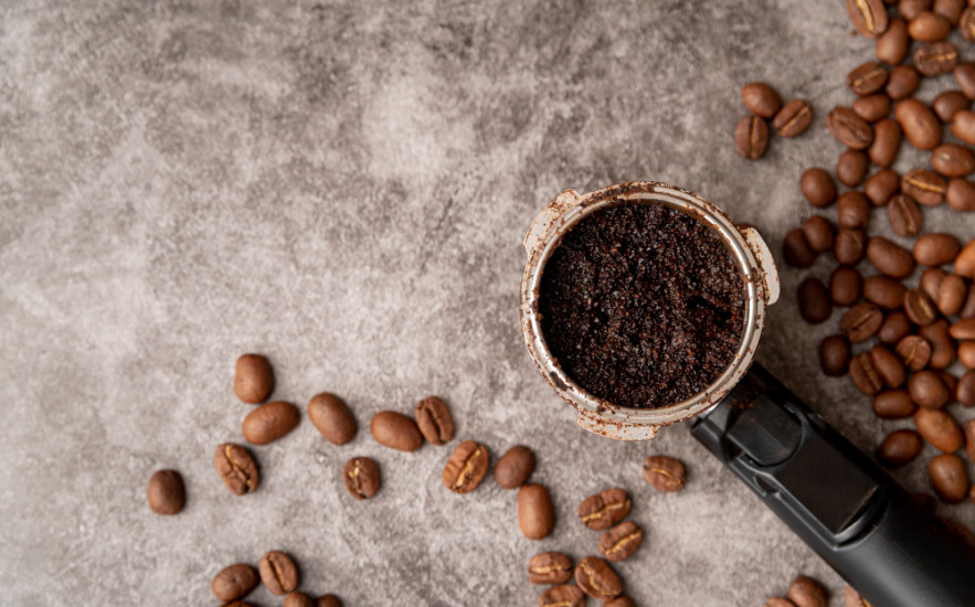 ávézacc felhasználása: 7 praktikus tipp a bőrradírtól a kertészkedésig