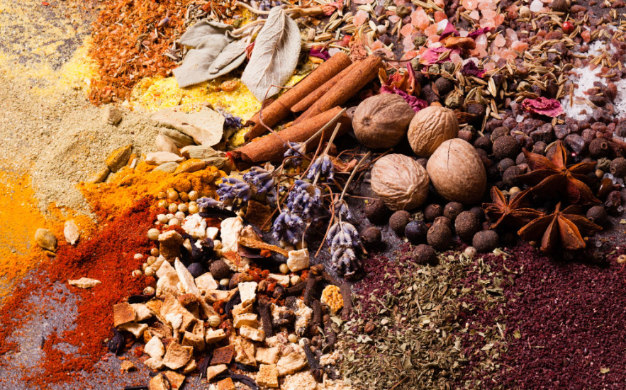 Za'atar, dukkah, berbere: 3 házi fűszerkeverék receptje és felhasználása