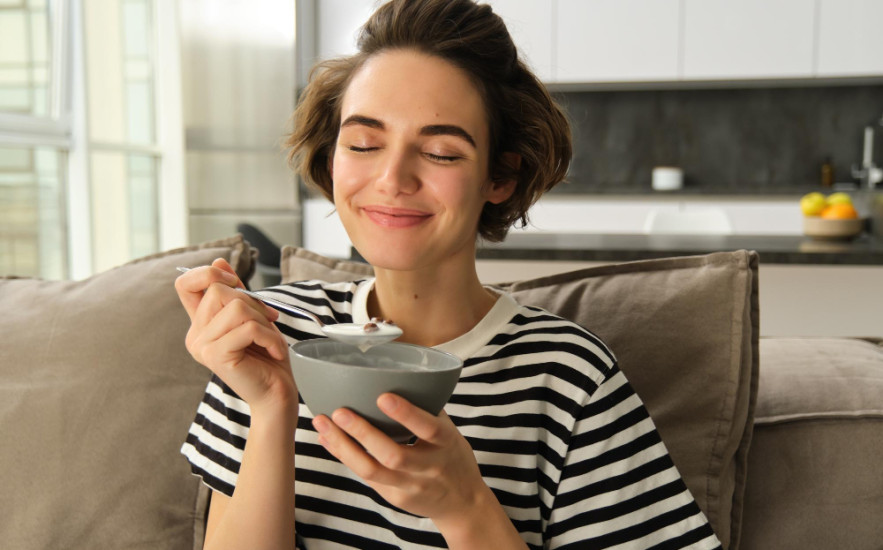 Ilyen bámulatos hatása lesz, ha lassabban eszel!